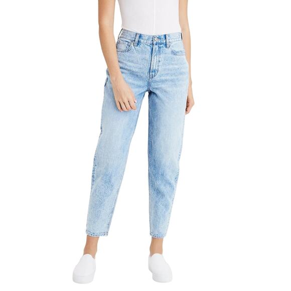 American Eagle Outfitters Denim - American Eagle Relaxed Mom Jeans Light Wash Size 4 Long